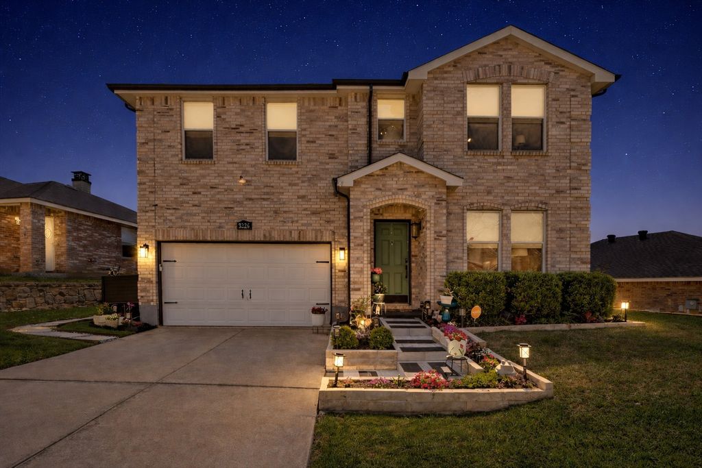 3226 Clydesdale Drive, Denton, TX 76210