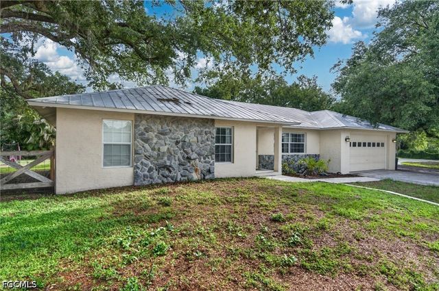11751 Deal RD, North Fort Myers, FL 33917