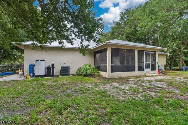 11751 Deal RD, North Fort Myers, FL 33917