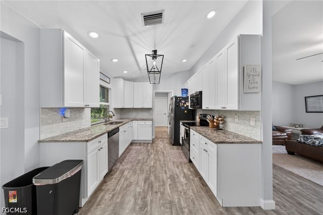 11751 Deal RD, North Fort Myers, FL 33917