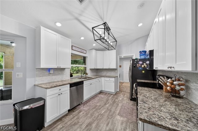 11751 Deal RD, North Fort Myers, FL 33917