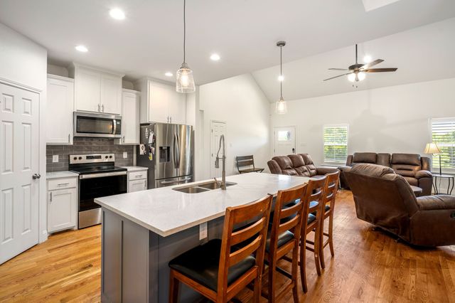10718 Karen Sue Court, Quinlan, TX 75474