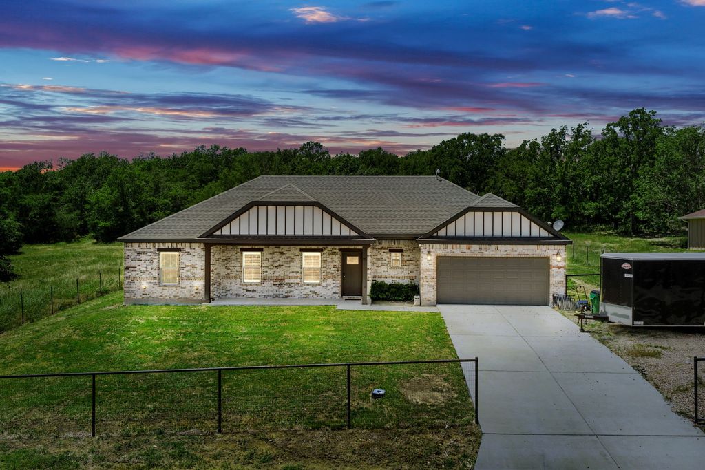 10718 Karen Sue Court, Quinlan, TX 75474