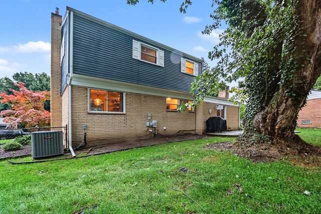 542 Eastlook Drive, Saline, MI 48176