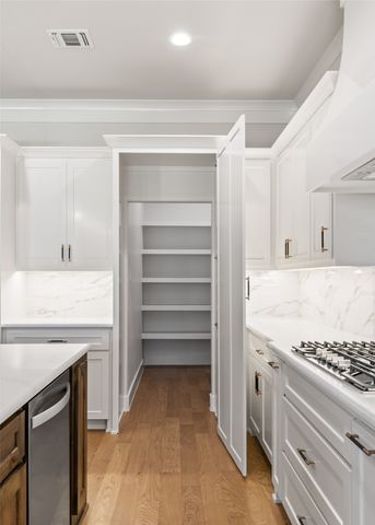 400 Persimmon Court, Weatherford, TX 76085