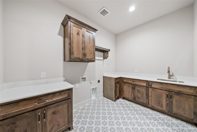 400 Persimmon Court, Weatherford, TX 76085