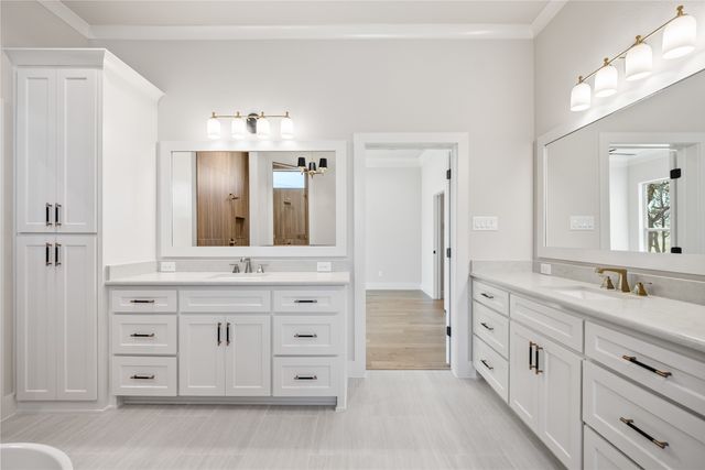 400 Persimmon Court, Weatherford, TX 76085