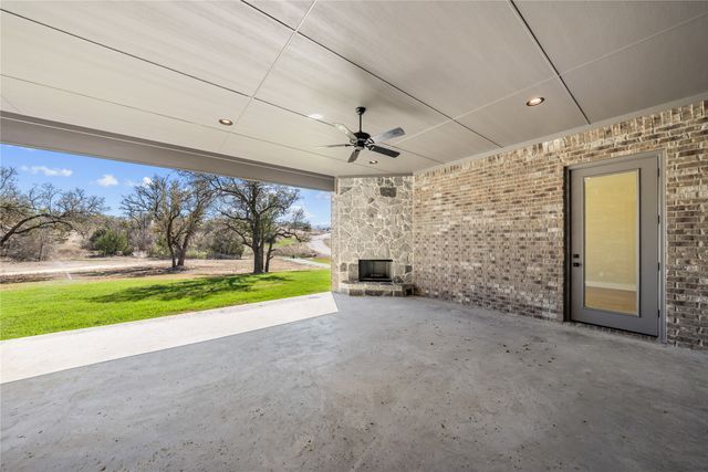 400 Persimmon Court, Weatherford, TX 76085