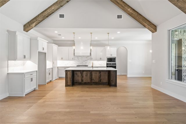 400 Persimmon Court, Weatherford, TX 76085