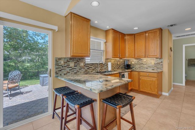 2201 Pebble Beach Path 2201, Riverhead, NY 11901