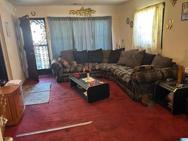 2627 N 8TH AVENUE N, Bessemer, AL 35020