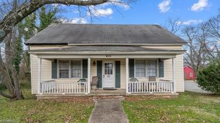 910 Merritt Drive, Greensboro, NC 27407