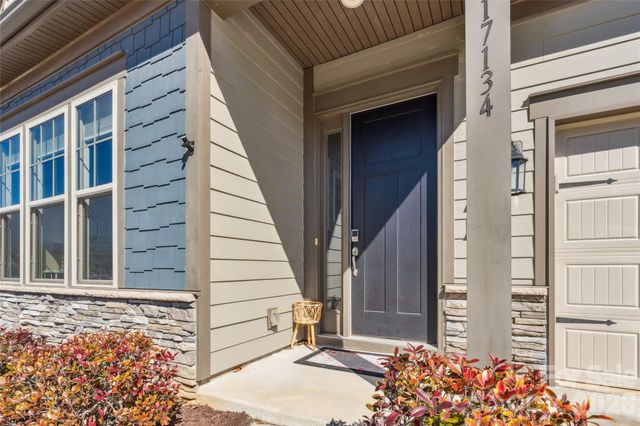 17134 Sand Bank Road, Charlotte, NC 28278