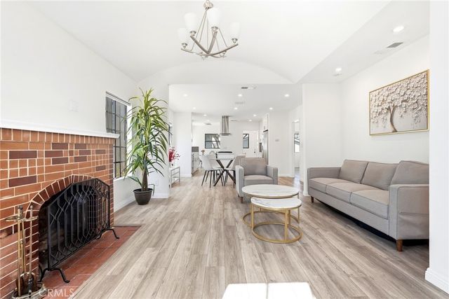 7007 Haas, Los Angeles, CA 90047
