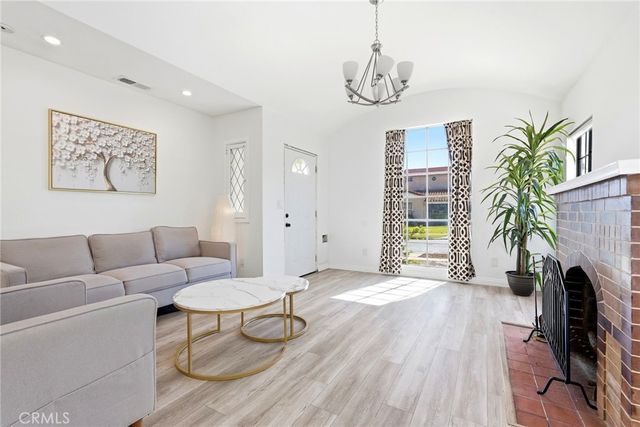 7007 Haas, Los Angeles, CA 90047