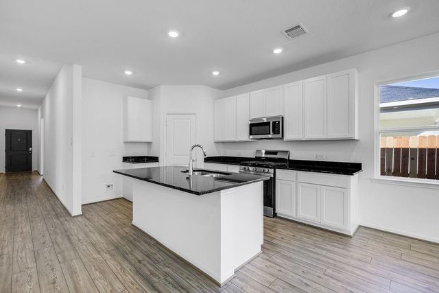 135 Daylight Crest Drive, Crosby, TX 77532