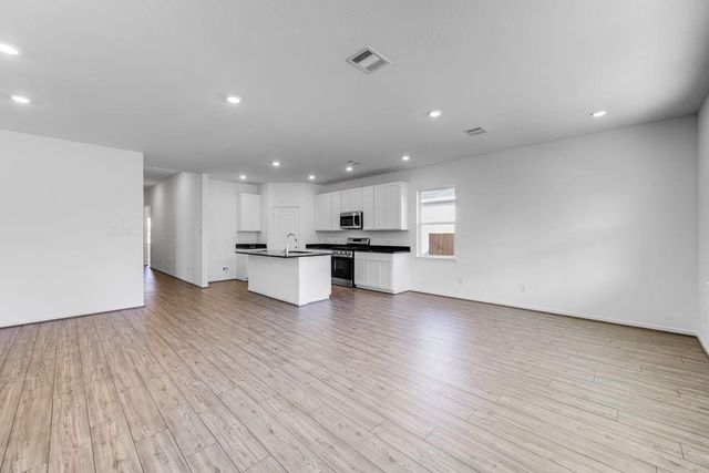 135 Daylight Crest Drive, Crosby, TX 77532