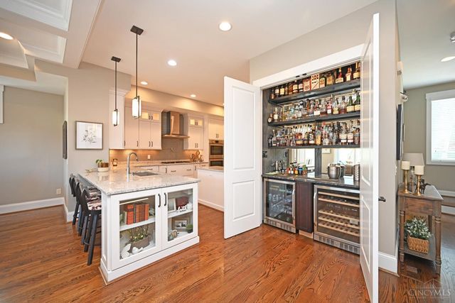621 Athens Avenue, Cincinnati, OH 45226