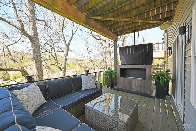 621 Athens Avenue, Cincinnati, OH 45226