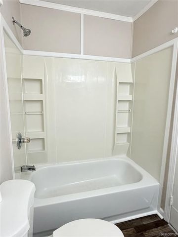 341 Sibley Road, Trenton, MI 48183