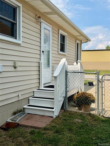 341 Sibley Road, Trenton, MI 48183