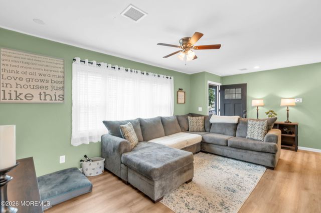 893 Egret Drive, Toms River, NJ 08753