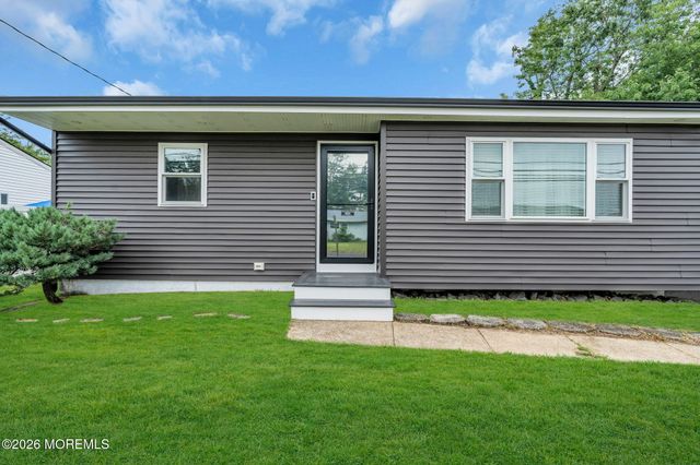 893 Egret Drive, Toms River, NJ 08753