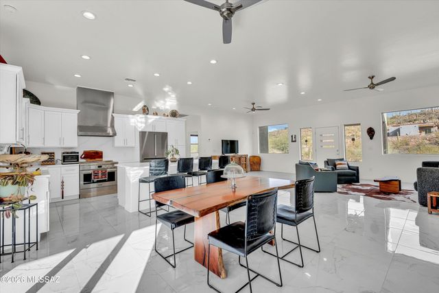 4091 W Gates Creek Court, Tucson, AZ 85745