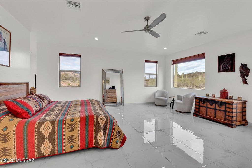 Image 15 of property listing at 4091 W Gates Creek Court, Tucson, AZ 85745