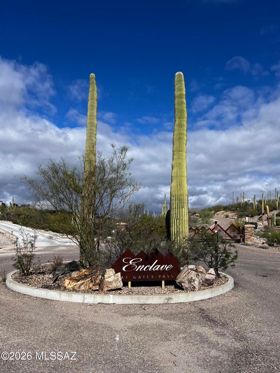 Image 32 of property listing at 4091 W Gates Creek Court, Tucson, AZ 85745