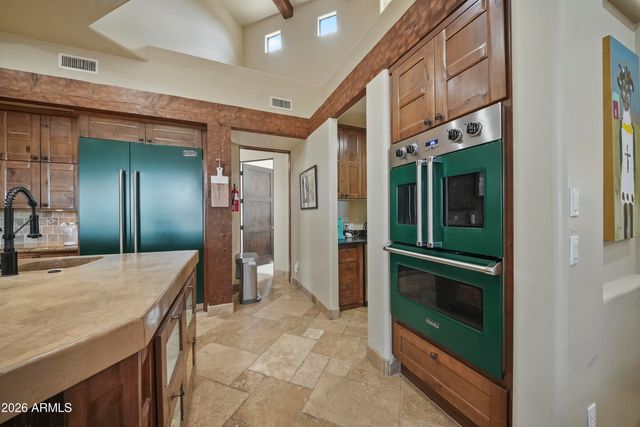 28421 N RIO MOUNTAIN Court, Scottsdale, AZ 85262