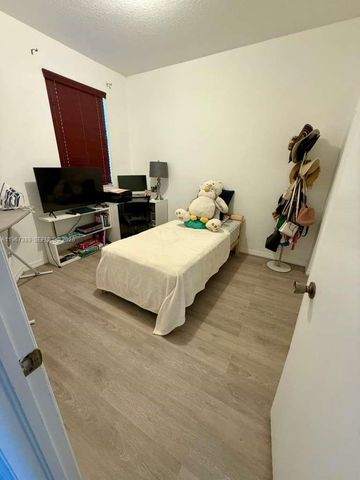 14304 SW 11th St 1102, Pembroke Pines, FL 33027