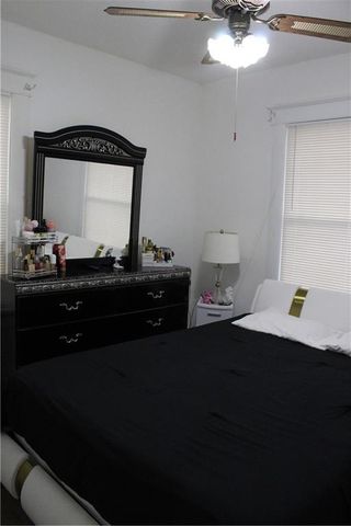 2201 S 14th Street, St Joseph, MO 64503