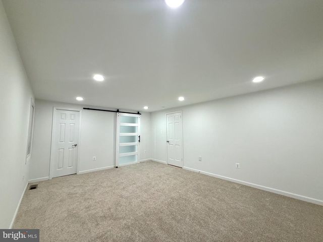 4001 MIDDLE RIDGE DR, Fairfax, VA 22033