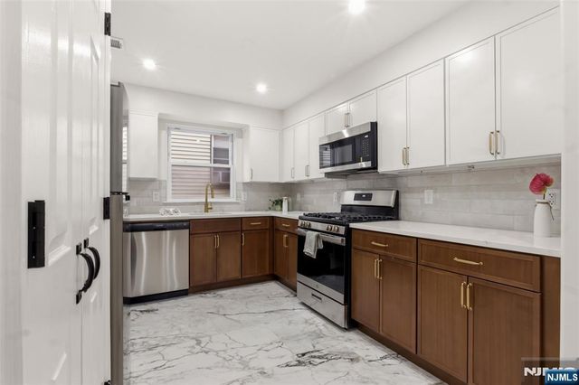 148 Munn Avenue, East Orange, NJ 07017