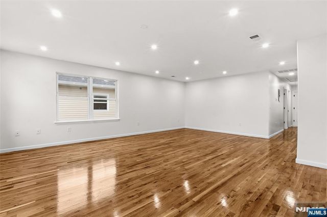 148 Munn Avenue, East Orange, NJ 07017