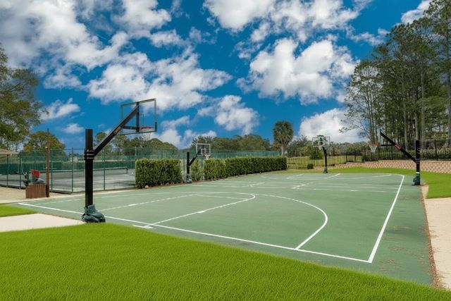 16135 LYTHAM DRIVE, Odessa, FL 33556