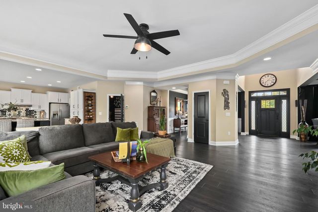5 HOLLYCREST PL, Stafford, VA 22554