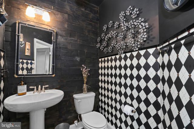 5 HOLLYCREST PL, Stafford, VA 22554