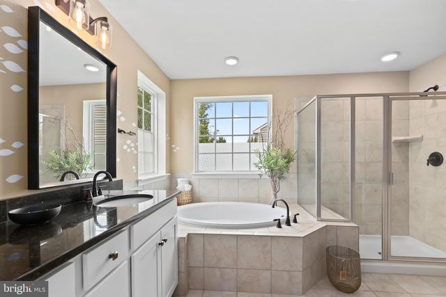 5 HOLLYCREST PL, Stafford, VA 22554