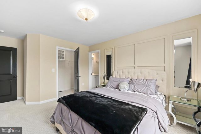 5 HOLLYCREST PL, Stafford, VA 22554