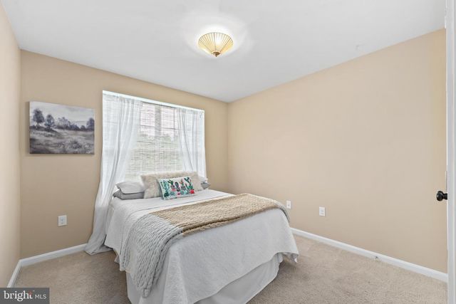 5 HOLLYCREST PL, Stafford, VA 22554