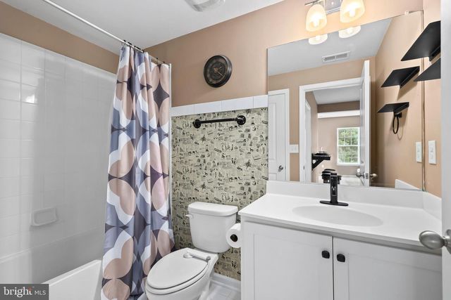 5 HOLLYCREST PL, Stafford, VA 22554