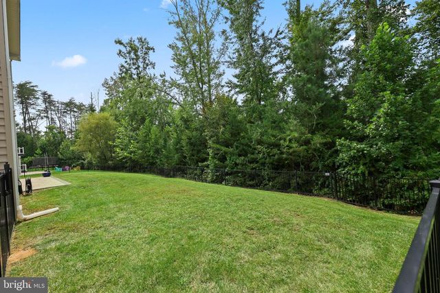 5 HOLLYCREST PL, Stafford, VA 22554