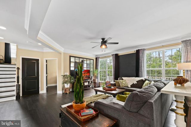5 HOLLYCREST PL, Stafford, VA 22554