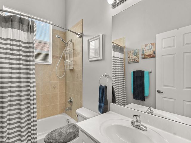 605 Tangelo Circle SW, Vero Beach, FL 32968