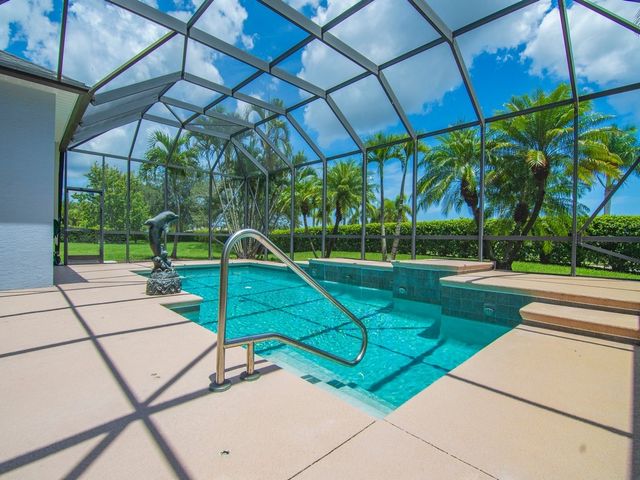 605 Tangelo Circle SW, Vero Beach, FL 32968