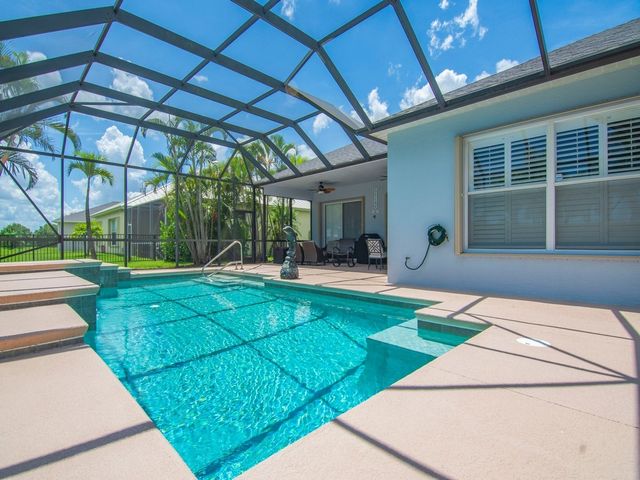 605 Tangelo Circle SW, Vero Beach, FL 32968