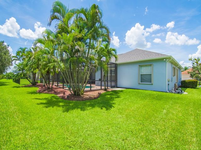 605 Tangelo Circle SW, Vero Beach, FL 32968