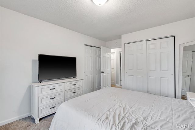 141 Oak Drive, St Peters, MO 63376